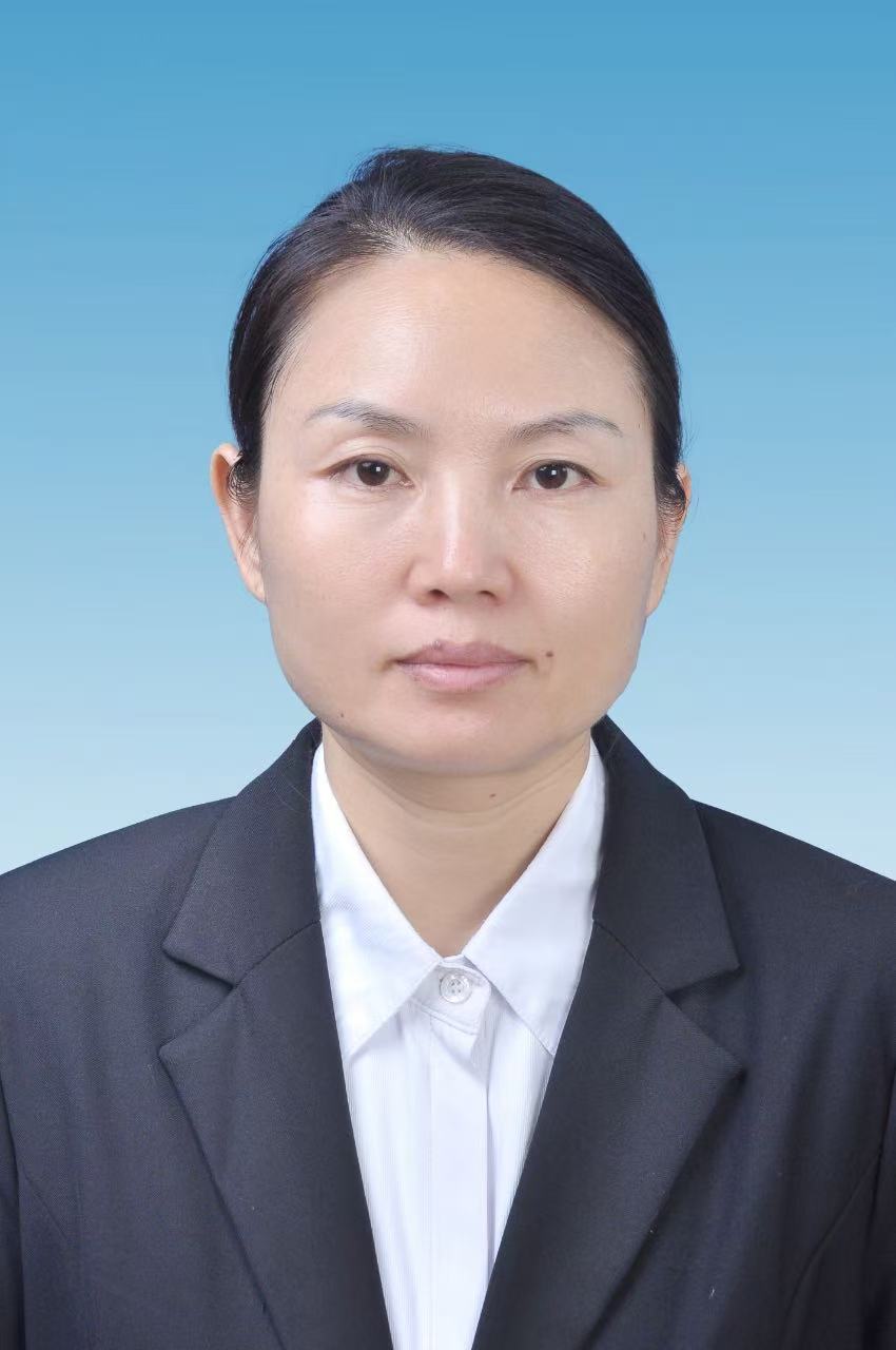 福州市商务局党组成员、副局长肖静